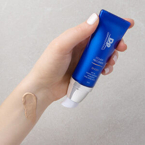 DP Dermaceuticals Захисний тональний крем з SPF-30 COVER RECOVER DP Dermaceuticals Захисний тональний крем з SPF-30 COVER RECOVER