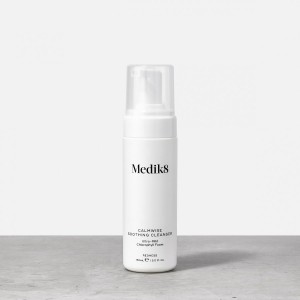   MEDIK8  Пінка очищуюча для чутливої шкіри CALMWISE™ SOOTHING CLEANSER150 мл