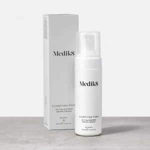  MEDIK8  Пінка очищуюча для жирної проблемної шкіри CLARIFYING FOAM 150 мл