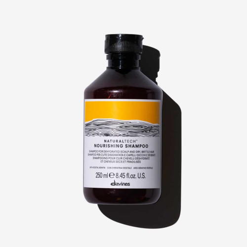Davines Живильний шампунь для зневодненої шкіри голови та ламкого волосся  NT NOURISHING Natural Tech Nourishing Shampoo