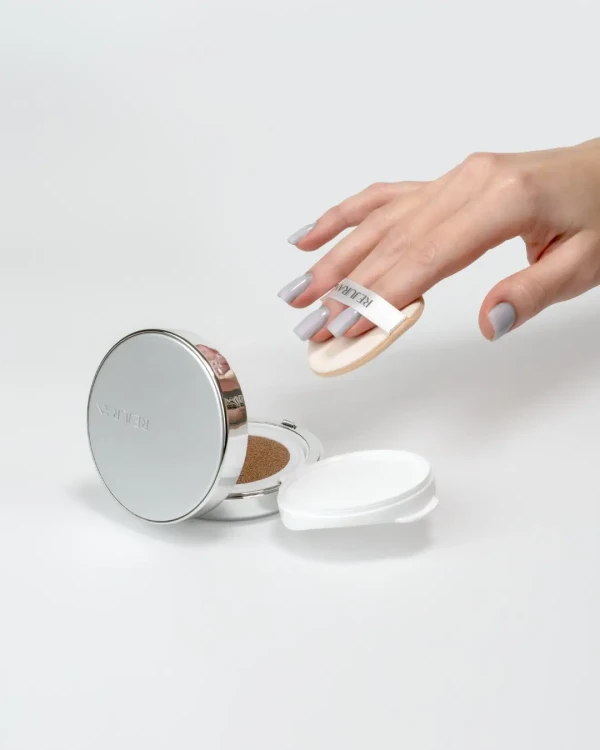 Rejuran Мультифункціональний кушон з полінуклеотидами Scin Glow Cushion SPF50