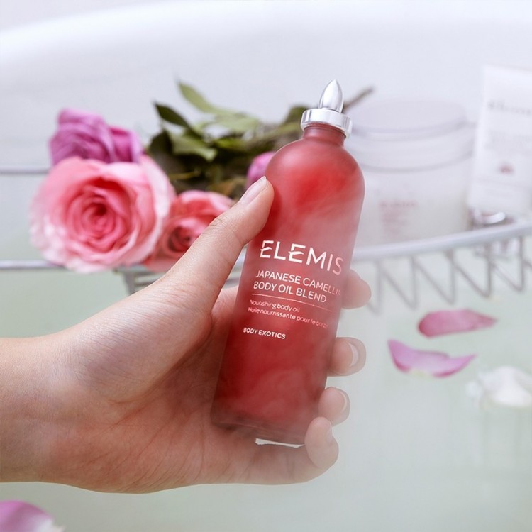ELEMIS BODYCARE Регенеруюче масло для тіла Японська камелія - Japanese Camellia Body Oil Blend 100 мл ELEMIS BODYCARE Регенеруюче масло для тіла Японська камелія - Japanese Camellia Body Oil Blend 100 мл