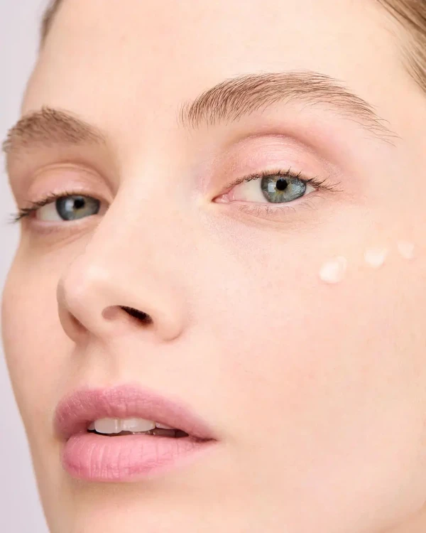 MARGY’S Відновлювальний флюїд для зони навколо очей Eye Zone Renovating Fluid , 30 мл MARGY’S Відновлювальний флюїд для зони навколо очей Eye Zone Renovating Fluid , 30 мл
