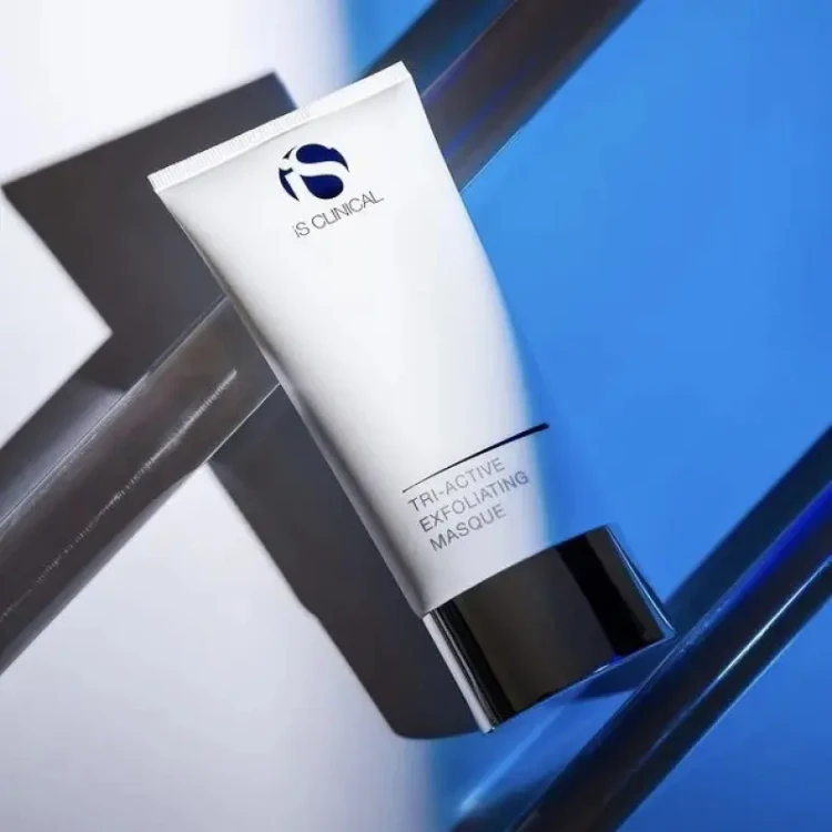 iS CLINICAL Маска Ензимна та ексфолююча TRI-ACTIVE EXFOLIATING MASQUE 120 мл iS CLINICAL Маска Ензимна та ексфолююча TRI-ACTIVE EXFOLIATING MASQUE 120 мл