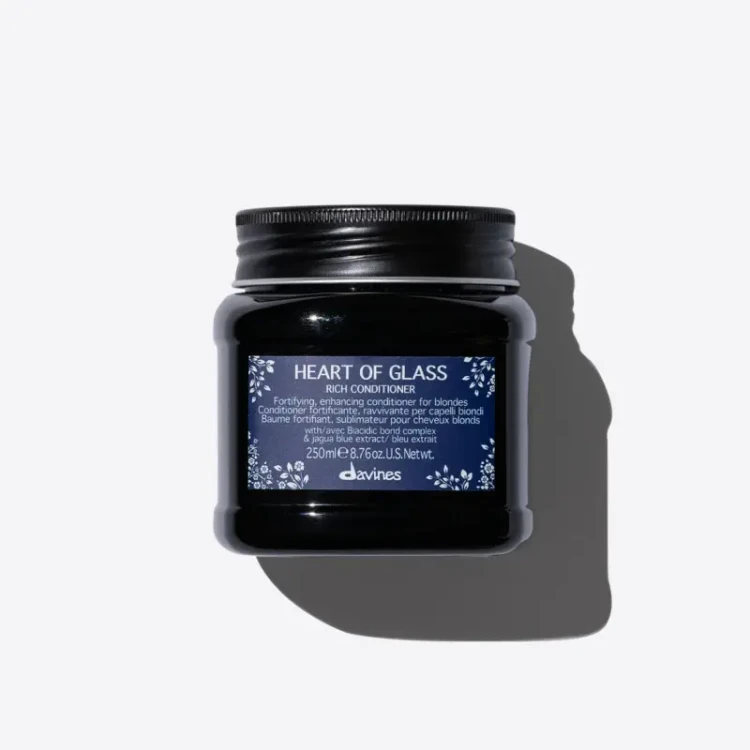 Davines Живильний кондиціонер для підтримки кольору волосся RICH Сonditioner Heart of Glass Davines Davines Davines Живильний кондиціонер для підтримки кольору волосся RICH Сonditioner Heart of Glass Davines Davines