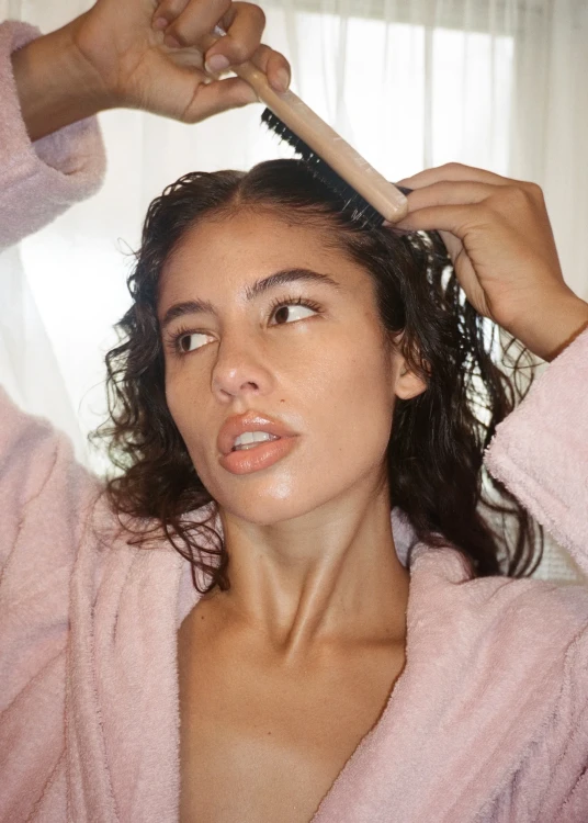 Styling Brush in Leche Щітка для укладання волосся «Leche»																																		