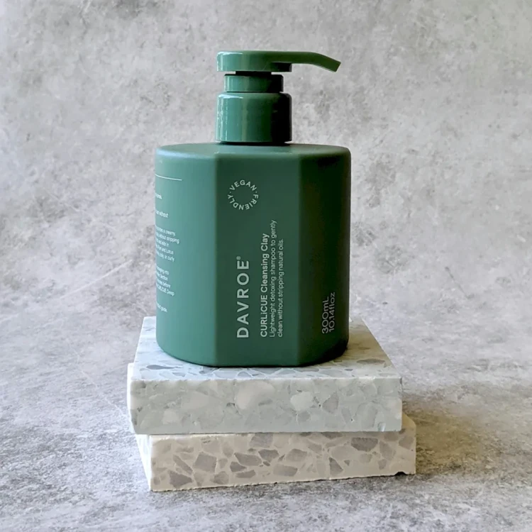 DAVROE Детокс-шампунь з глиною Curlicue Cleansing Clay Shampoo DAVROE Детокс-шампунь з глиною Curlicue Cleansing Clay Shampoo