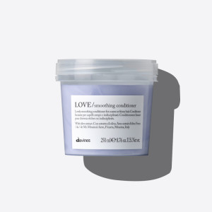 Davines Кондиціонер для розгладження неслухняного та хвилястого волосся Essential Haircare Davines LOVE smoothing Сonditioner  