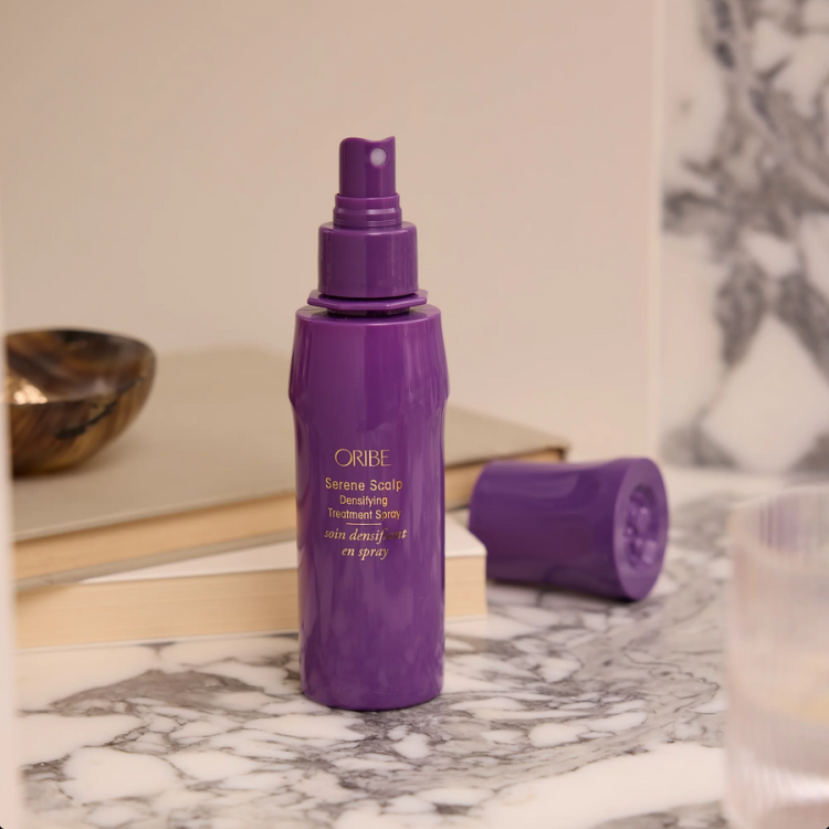 ORIBE Ущільнюючий трітмент-спрей "Справжня гармонія" | Serene Scalp Thickening Treatment Spray, 125 мл ORIBE Ущільнюючий трітмент-спрей "Справжня гармонія" | Serene Scalp Thickening Treatment Spray, 125 мл