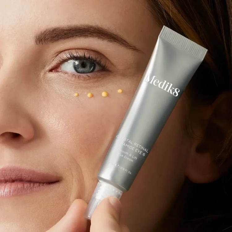 MEDIK8 Крем навколо очей з вітаміном А та керамідами CRYSTAL RETINAL® CERAMIDE EYE 10 15 мл MEDIK8 Крем навколо очей з вітаміном А та керамідами CRYSTAL RETINAL® CERAMIDE EYE 10 15 мл